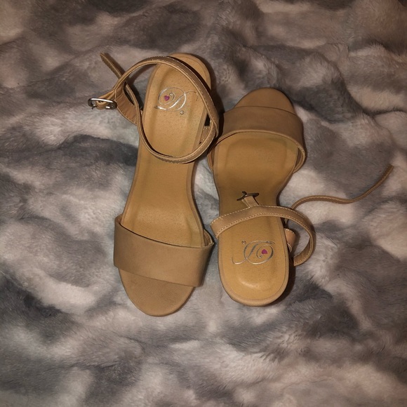 Wedges - Picture 2 of 3